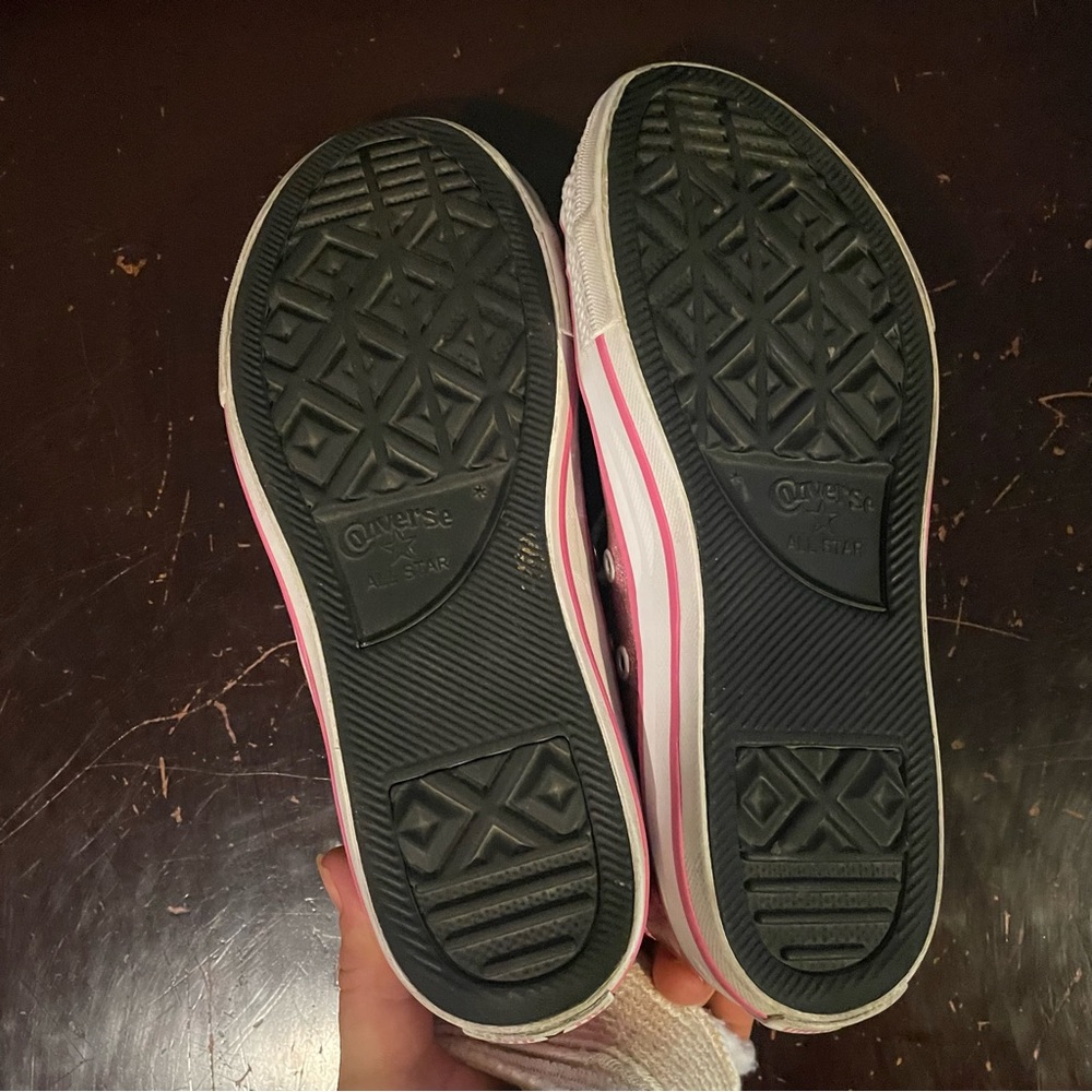 Converse Kids' Glittery Pink Sneakers Size 3 - Picture 6 of 6